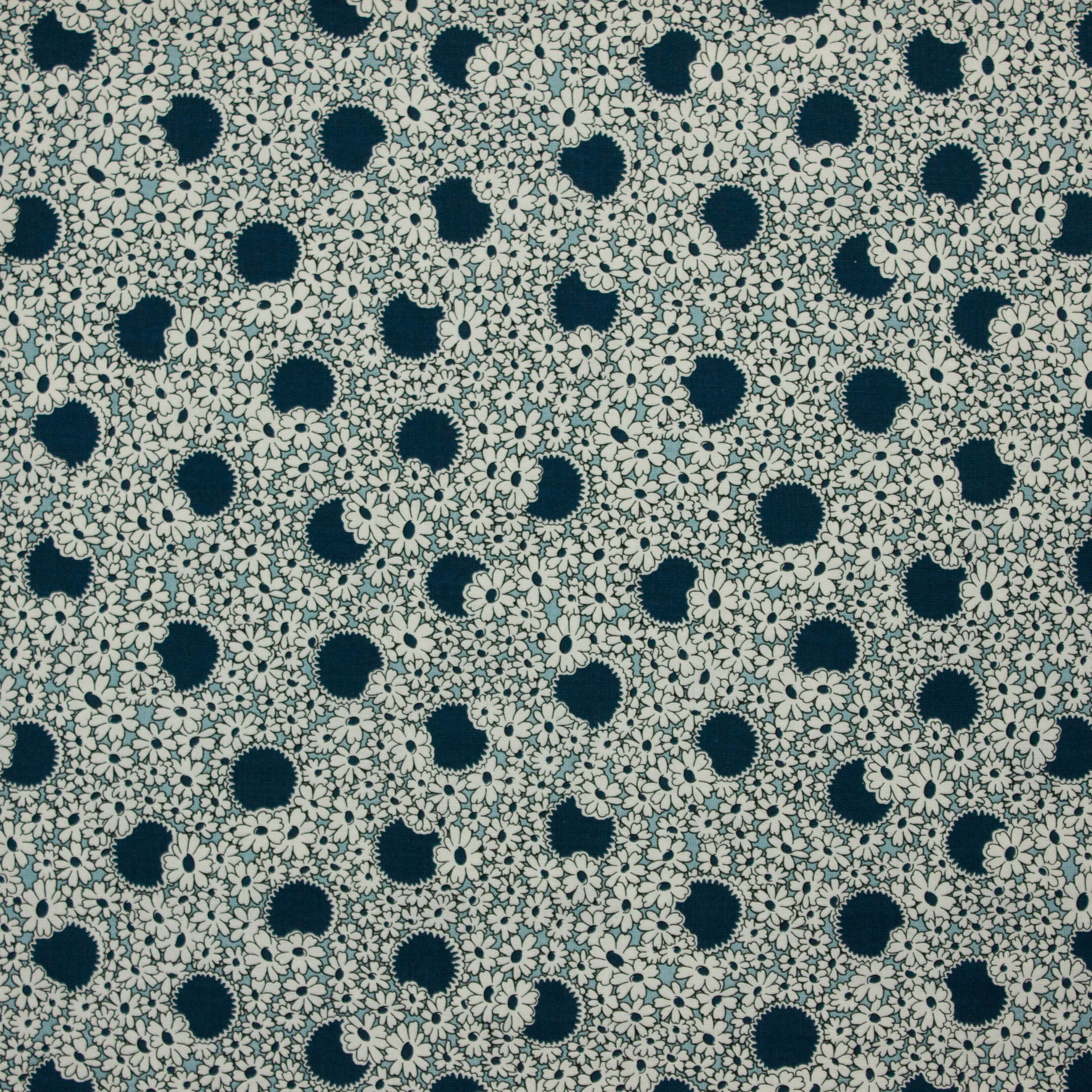 Katoen blauw met witte en blauwe bloemen